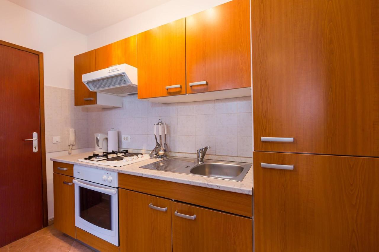 Apartments With A Swimming Pool Novigrad - 7078 מראה חיצוני תמונה